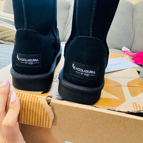 Koolaburra by UGG Classic Short Women's Winter Boots - Picture 13 of 15